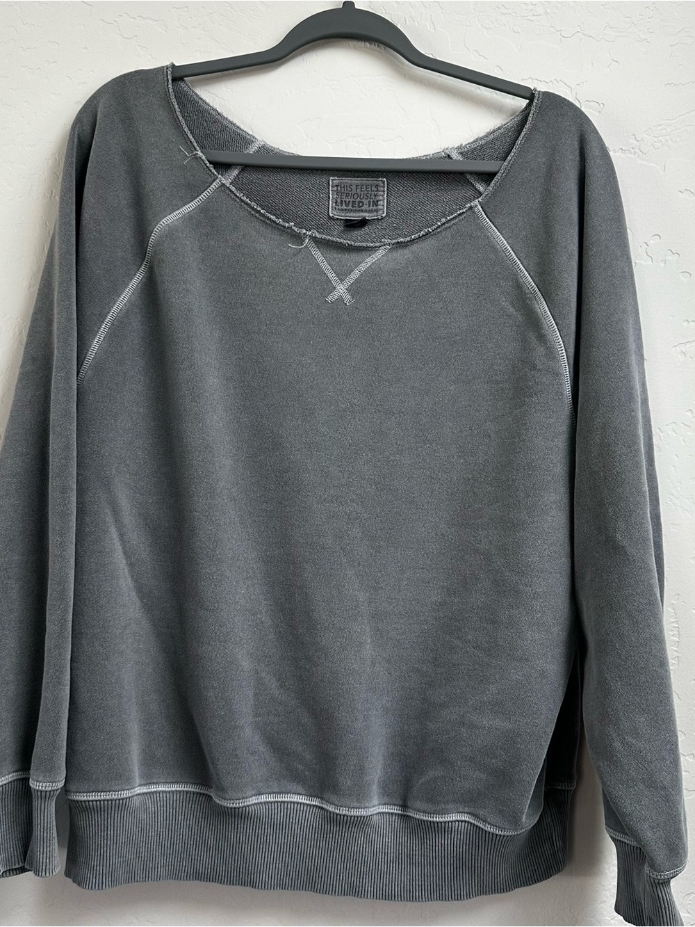 American Eagle Seriously Lived In Slouchy Gray Sweatshirt Size M Raw Neck